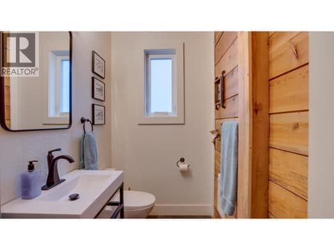 Photo 20 of 3102 Pleasant Valley Road, East Hill, Vernon