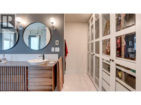 Ensuite at 3102 Pleasant Valley Road, East Hill, Vernon