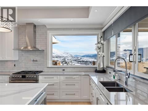 Photo 9 of 608 Mt Ida Crescent, Middleton Mountain Coldstream