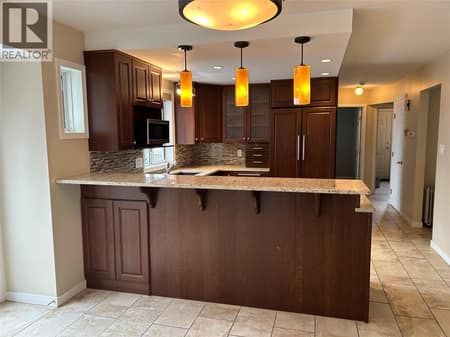 Photo 2 of 1220 MUNSON Avenue, Uplands/Redlands, Penticton