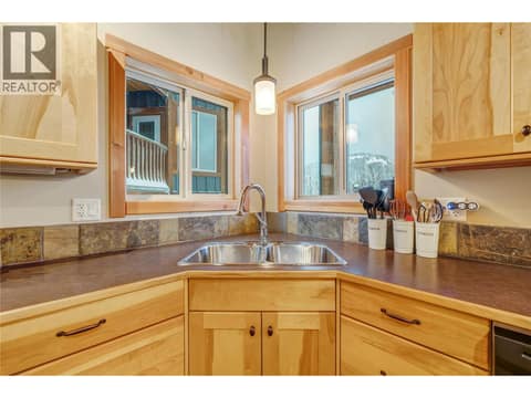 Photo 10 of 308 Creekview Road Unit# 17, Penticton Apex