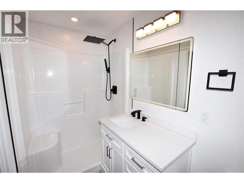 En-suite at 592 Nighthawk Avenue, Okanagan North, Vernon