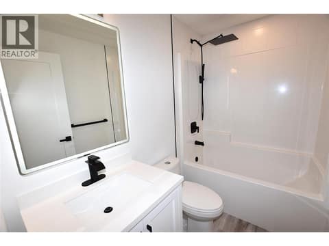 Main bath at 592 Nighthawk Avenue, Okanagan North, Vernon