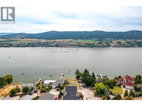Photo 12 of 7501 Kennedy Lane, Bella Vista, Vernon