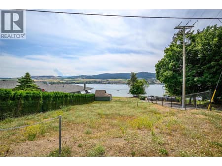 Photo 6 of 7501 Kennedy Lane, Bella Vista, Vernon
