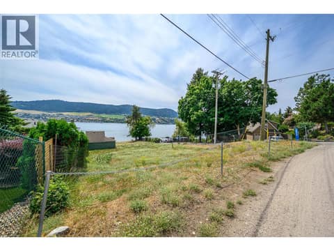 Photo 7 of 7501 Kennedy Lane, Bella Vista, Vernon