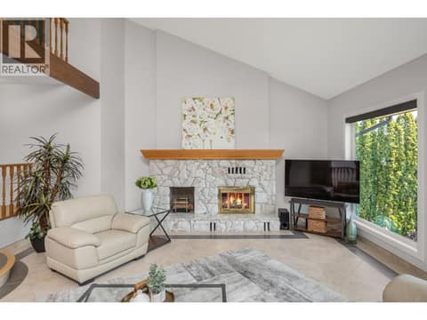 Photo 11 of 7994 Tronson Road, Bella Vista, Vernon