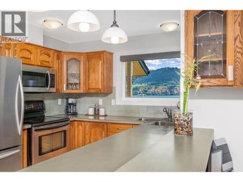 Photo 16 of 7994 Tronson Road, Bella Vista, Vernon