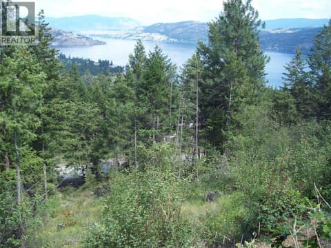 Photo 3 of 358 Mountain Drive, Okanagan North, Vernon