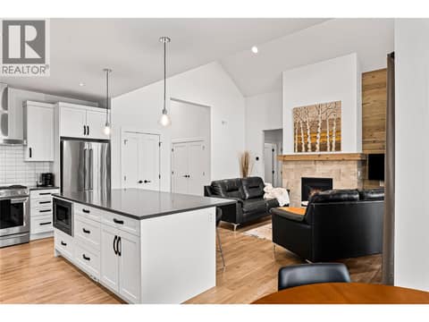 Photo 9 of 209 Ashcroft Place, Predator Ridge, Vernon