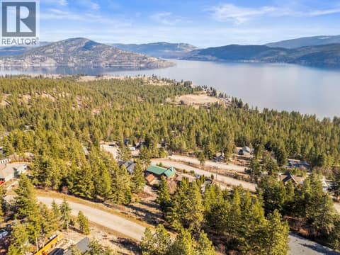 Photo 9 of 10551 Columbia Way, Okanagan North, Vernon