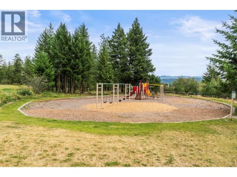 Photo 13 of 450 Mountain Drive, Okanagan North, Vernon