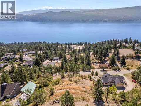 Photo 8 of 450 Mountain Drive, Okanagan North, Vernon