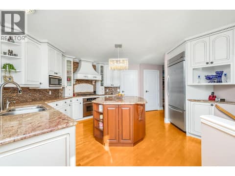 Photo 17 of 7504 Kennedy Lane, Bella Vista, Vernon