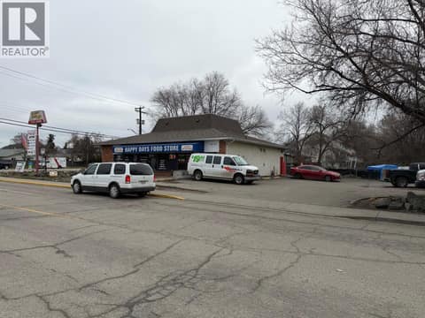 Photo 3 of 2409 39 Street, City of Vernon
