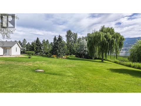 Mature and Stunning Yard at 7821 Old Kamloops Road, Swan Lake West, Vernon