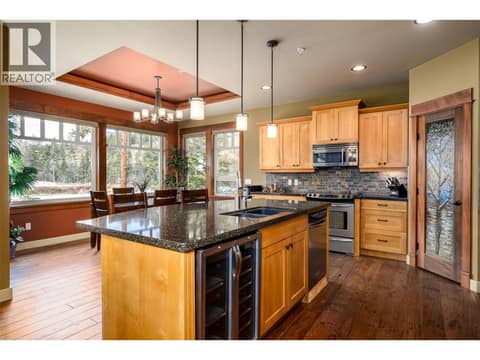 Photo 14 of 27 Birdie Lake Drive Unit# 4, Predator Ridge, Vernon