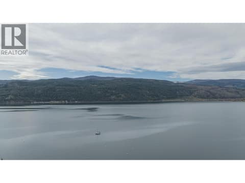 Photo 12 of 40 Kestrel Place Unit# 14, Adventure Bay, Vernon