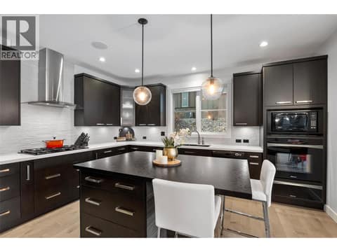 Exquisite kitchen with island at 229 Holloway Drive, Tobiano, Kamloops
