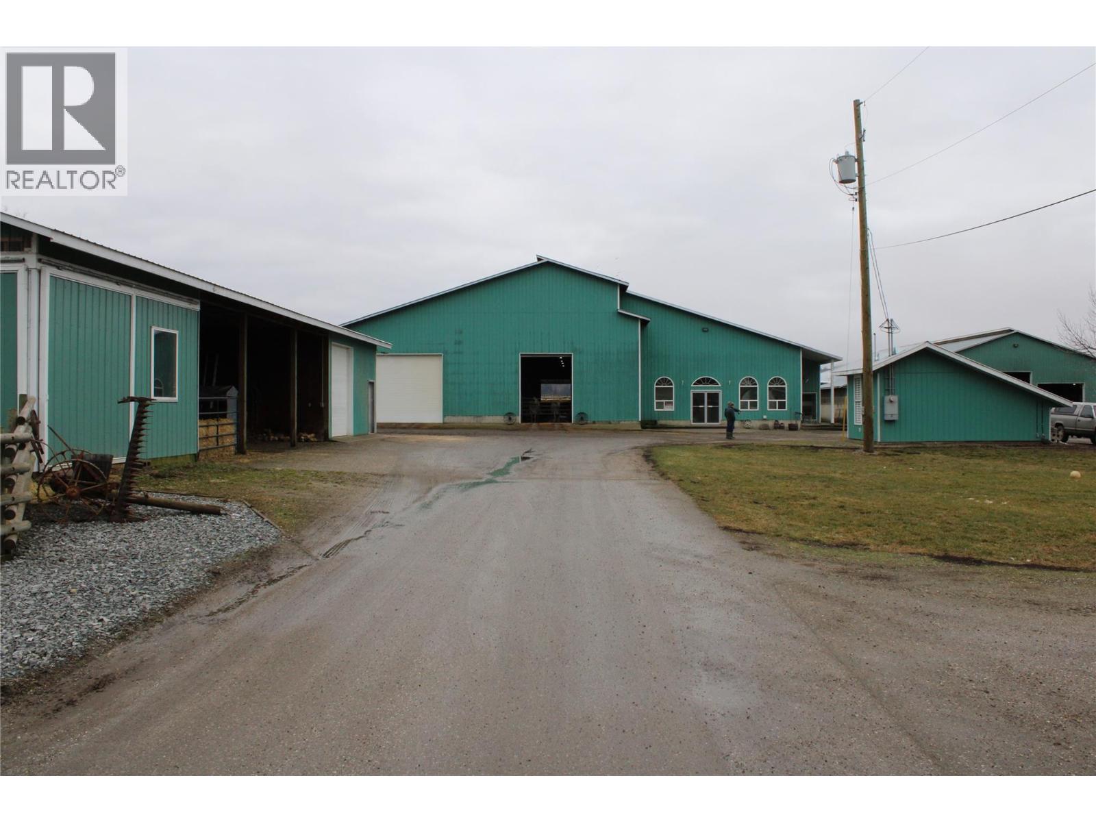 Photo 17 of 4809 Back Enderby Road, Armstrong/ Spall., Spallumcheen