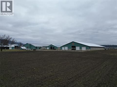 Photo 7 of 4809 Back Enderby Road, Armstrong/ Spall., Spallumcheen