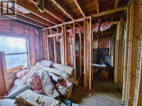 Old uninhabitable 1960 house at 327 97A Highway, Armstrong/ Spall., Spallumcheen