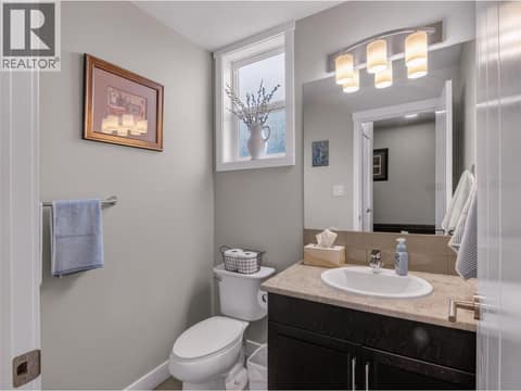 Photo 13 of 2070 Lawrence Avenue, Columbia/Duncan, Penticton