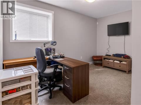 Photo 33 of 2070 Lawrence Avenue, Columbia/Duncan, Penticton