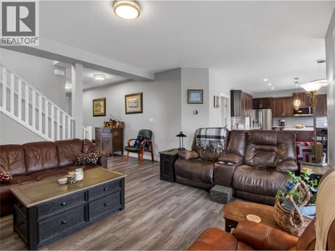 Photo 7 of 2070 Lawrence Avenue, Columbia/Duncan, Penticton