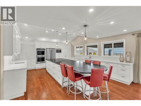 Photo 12 of 163 Westview Drive, Wiltse/Valleyview, Penticton