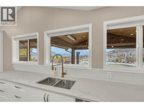 Photo 16 of 163 Westview Drive, Wiltse/Valleyview, Penticton