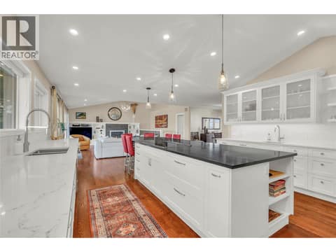 Photo 17 of 163 Westview Drive, Wiltse/Valleyview, Penticton