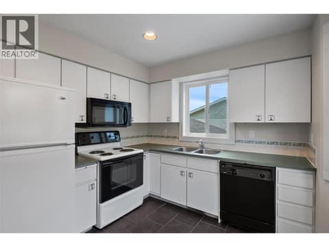 Photo 15 of 1748 North River Drive, Batchelor Heights, Kamloops