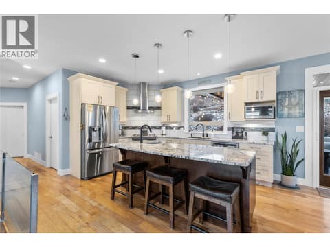 Designer kitchen at 529 Whitecourt Place, Foothills, Vernon