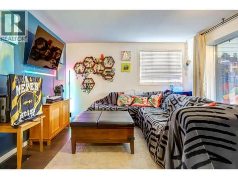 Photo 11 of 1703 33 Street, Mission Hill, Vernon
