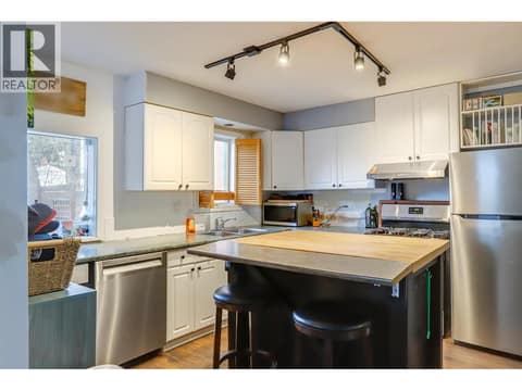 Photo 4 of 1703 33 Street, Mission Hill, Vernon