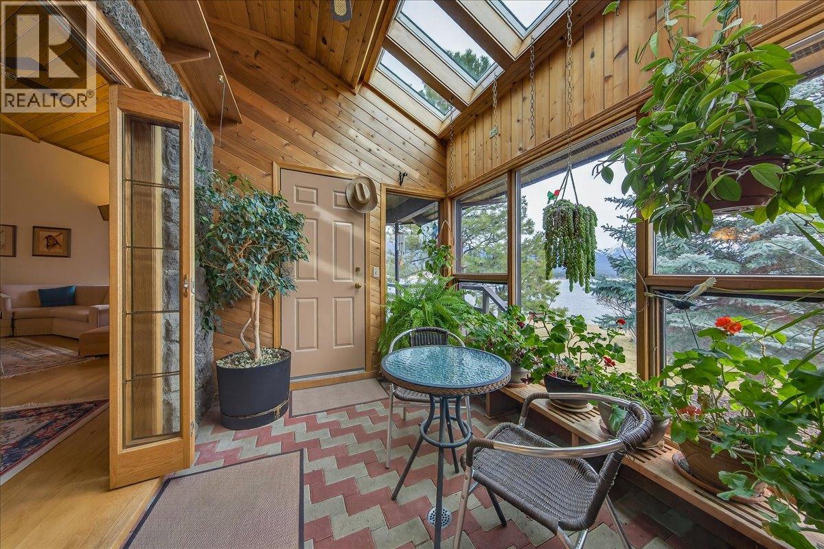 Breakfast sunroom at 2376 Ruault Road, Invermere Rural