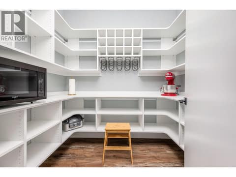 Photo 19 of 5720 Hartnell Road Unit# 5, North BX, Vernon