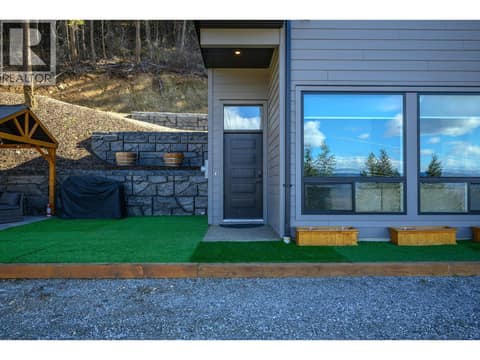 Photo 37 of 5720 Hartnell Road Unit# 5, North BX, Vernon