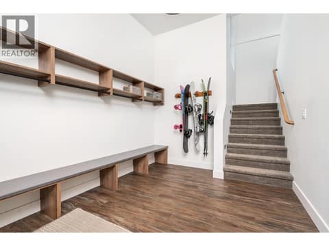 Photo 5 of 5720 Hartnell Road Unit# 5, North BX, Vernon