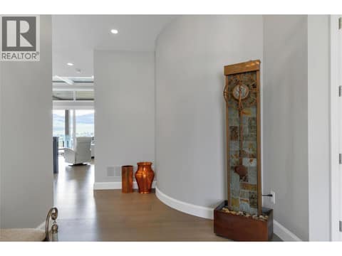 Photo 5 of 7091 Jasper Drive, Bella Vista, Vernon