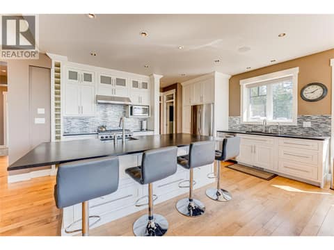 Photo 12 of 6054 Lynx Drive, North BX, Vernon