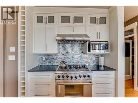 Photo 14 of 6054 Lynx Drive, North BX, Vernon