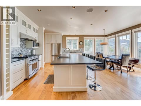 Photo 5 of 6054 Lynx Drive, North BX, Vernon