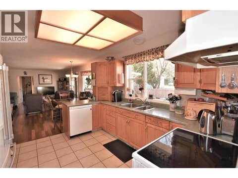 Photo 9 of 536 Loon Avenue, Okanagan North, Vernon