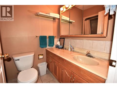 Main bath at 536 Loon Avenue, Okanagan North, Vernon