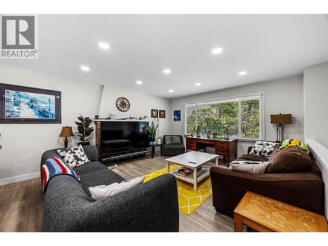 Photo 4 of 2103 Valleyview Drive, Valleyview, Kamloops