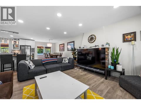 Photo 5 of 2103 Valleyview Drive, Valleyview, Kamloops