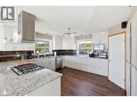 Photo 12 of 4616 37th Street, Osoyoos Rural