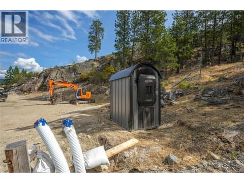 Photo 36 of 2063 Carmi Road, Columbia/Duncan, Penticton